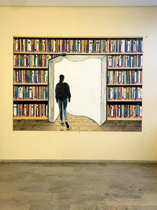Kreative Schulhausgestaltung am GWSG: Kunstwerke, die den Raum bereichern